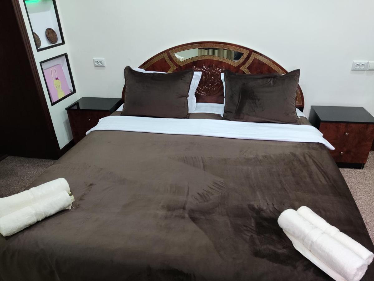 Hotel Al Mirjon Bukhara Esterno foto