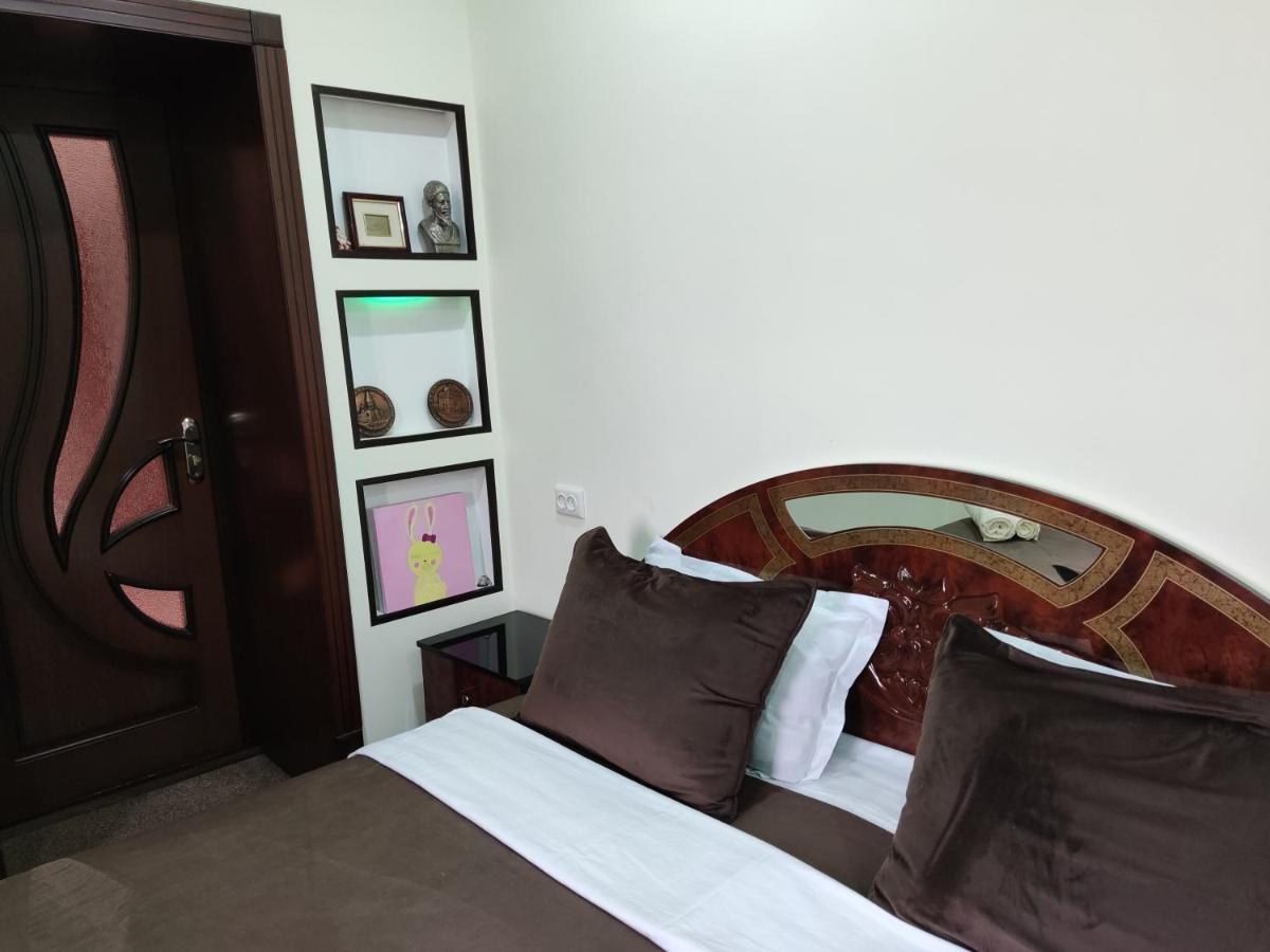 Hotel Al Mirjon Bukhara Esterno foto