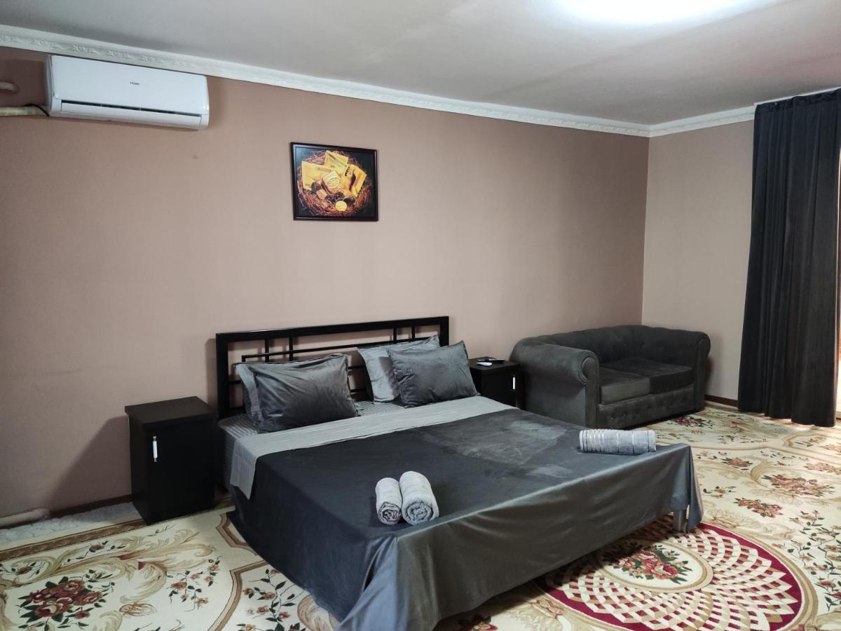 Hotel Al Mirjon Bukhara Esterno foto